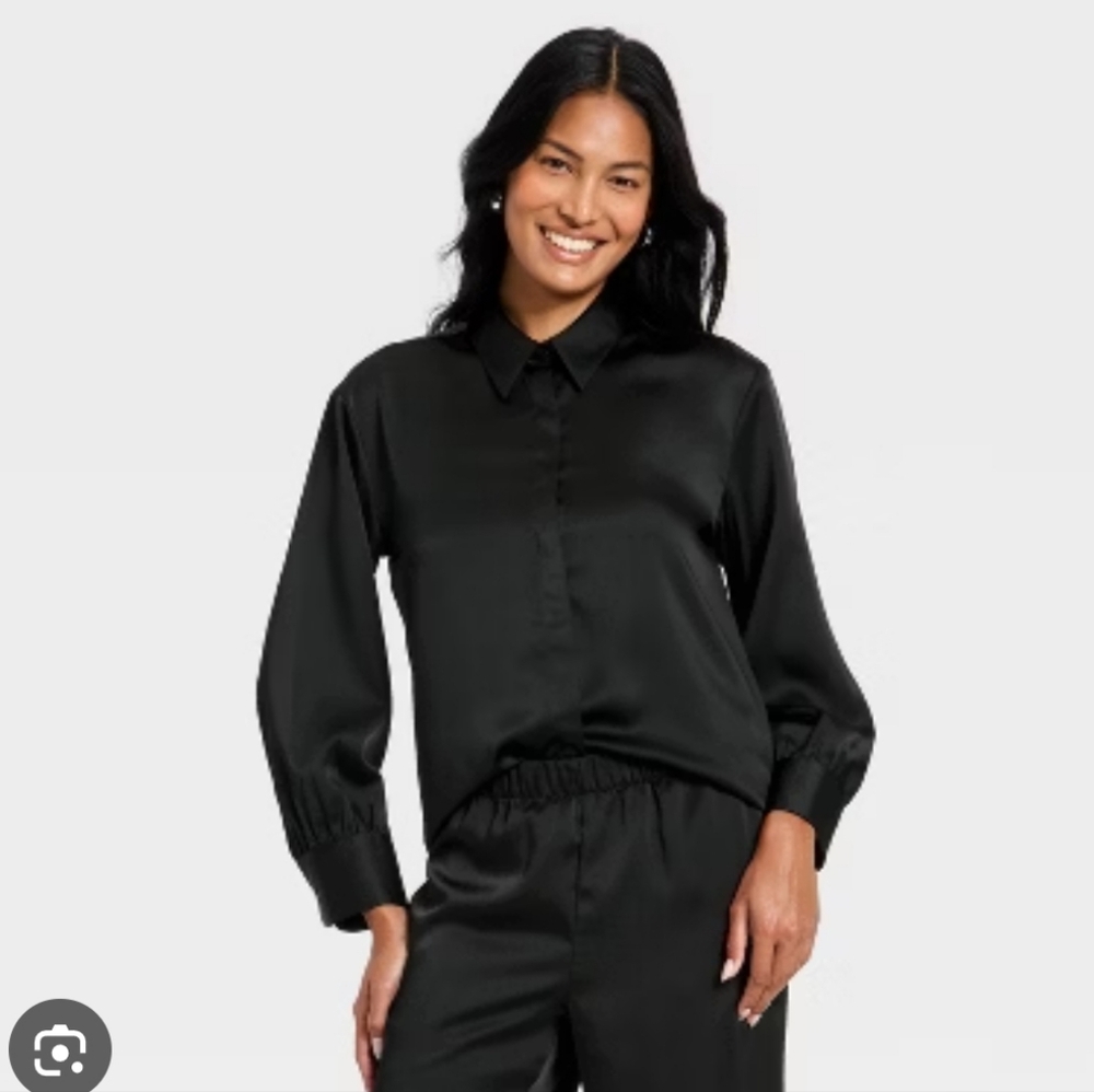 2/$40 ✨A New Day Faux Silk Button Down